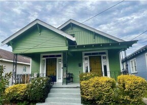 515 S Alexander St in New Orleans, LA - Building Photo