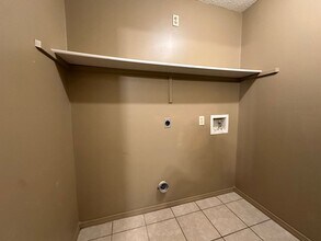 1402 N Hartford Ave in Russellville, AR - Building Photo - Building Photo