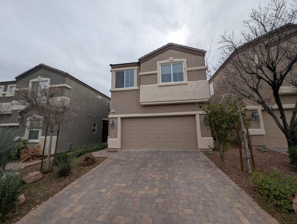 9735 Clifford Walk Ave in Las Vegas, NV - Building Photo