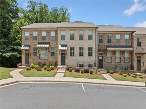 4232 Hickory Pne Aly in Doraville, GA - Building Photo - Building Photo