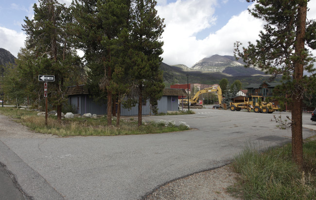 Condos Off Main in Dillon, CO - Building Photo - Building Photo