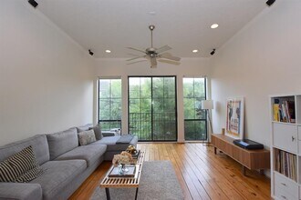118 McGowen St in Houston, TX - Building Photo - Building Photo