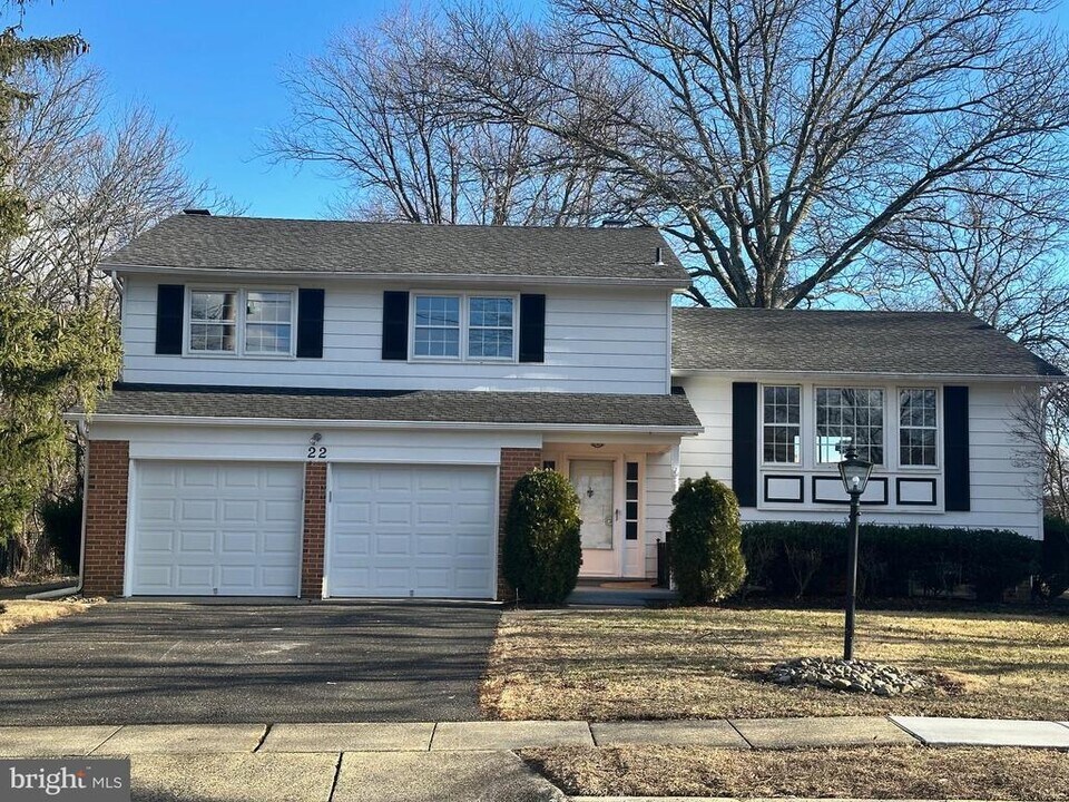 22 Locust Grove Dr in Cherry Hill Township, NJ - Building Photo