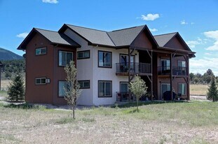 1100 Buckhorn Valley Blvd, Unit A201 in Gypsum, CO - Building Photo
