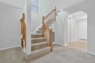 226 Eagleton Dr in Monroe, NY - Building Photo - Building Photo