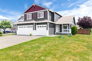 11206 186th St Ct E in Puyallup, WA - Building Photo