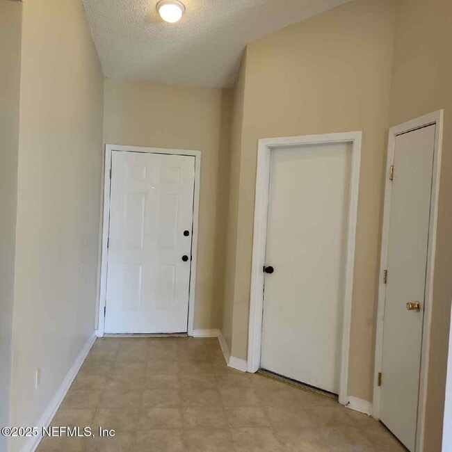 2210 Captain Kidd Dr in Fernandina Beach, FL - Building Photo - Building Photo