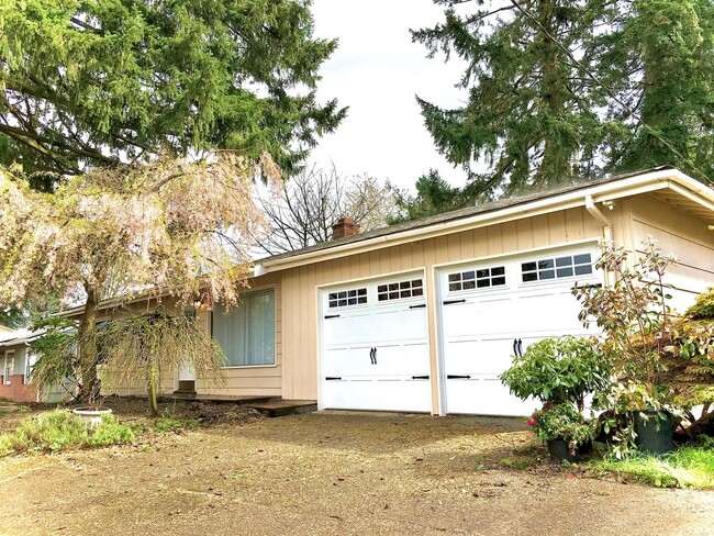 14512 NE Broadway in Portland, OR - Building Photo - Building Photo