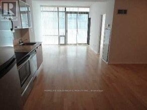 37 Grosvenor St in Toronto, ON - Building Photo - Building Photo