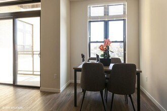1465 Underwood Ave in Wauwatosa, WI - Building Photo - Building Photo
