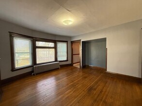 950 Arkwright St N in St. Paul, MN - Building Photo - Building Photo