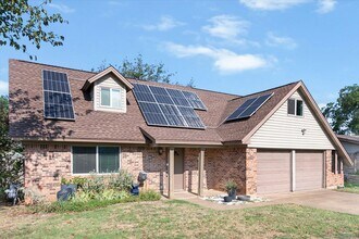 703 Timberline Dr in Kennedale, TX - Building Photo - Building Photo