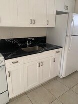 6032 Pierce St in Hollywood, FL - Building Photo