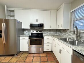 3804 Pennsylvania Ave in Kansas City, MO - Foto de edificio - Building Photo