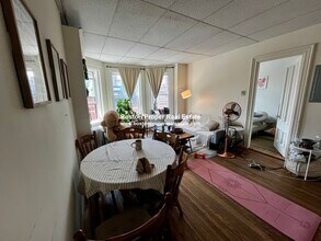 36 Fairfield St, Unit 6 in Boston, MA - Building Photo - Building Photo