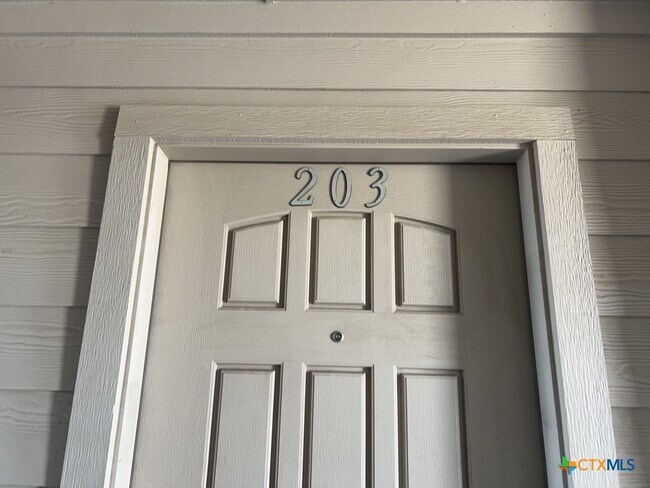 property at 2710 S Clear Creek Rd