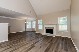 41 St Charles Pl in Sharpsburg, GA - Building Photo - Building Photo