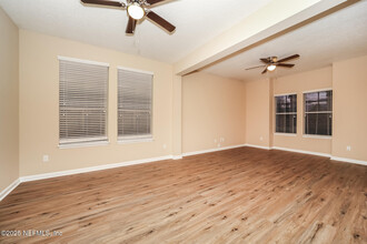15767 Lexington Park Blvd in Jacksonville, FL - Building Photo - Building Photo