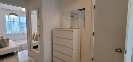 918 Jefferson Ave in Miami Beach, FL - Building Photo - Building Photo