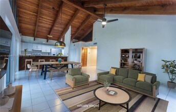 3080 Allamanda St in Miami, FL - Building Photo - Building Photo