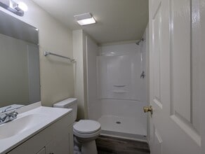 1411 Varsity Ln in Salisbury, MD - Building Photo - Building Photo