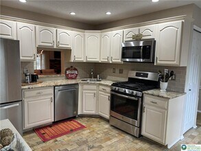 1963 Delancey St in Hellertown, PA - Building Photo - Building Photo