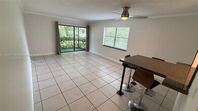 8851 N New River Canal Rd in Plantation, FL - Building Photo - Building Photo