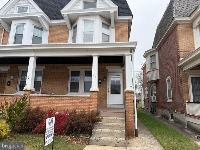 15 E Brown St in Norristown, PA - Building Photo - Building Photo