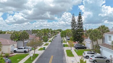 1374 NW 159th Ave in Pembroke Pines, FL - Building Photo - Building Photo