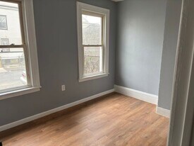 33 Butler St in Paterson, NJ - Building Photo