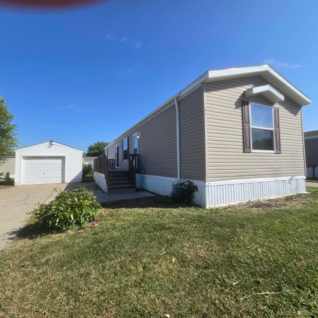property at 318 Autumn Park Dr