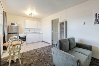 3737 Sturgis Rd in Rapid City, SD - Building Photo - Building Photo