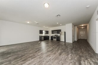 214 Hidden Lk Lp in Haines City, FL - Building Photo - Building Photo