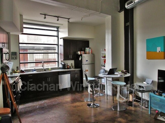 property at 101 E 6th St