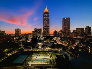 590 James Maxwell Rd in Atlanta, GA - Building Photo - Building Photo