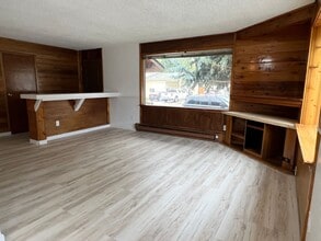1030 Lindy St in Wenatchee, WA - Building Photo - Building Photo