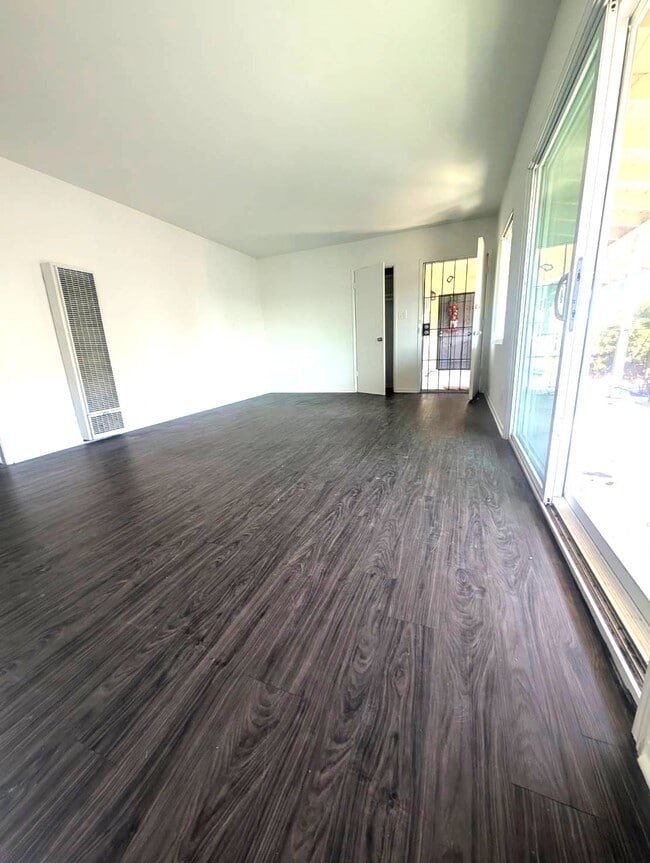 3694 Redondo Beach Blvd, Unit D in Torrance, CA - Foto de edificio - Building Photo