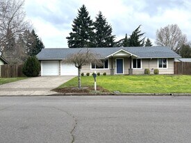 1011 NE 82nd Ave in Vancouver, WA - Building Photo