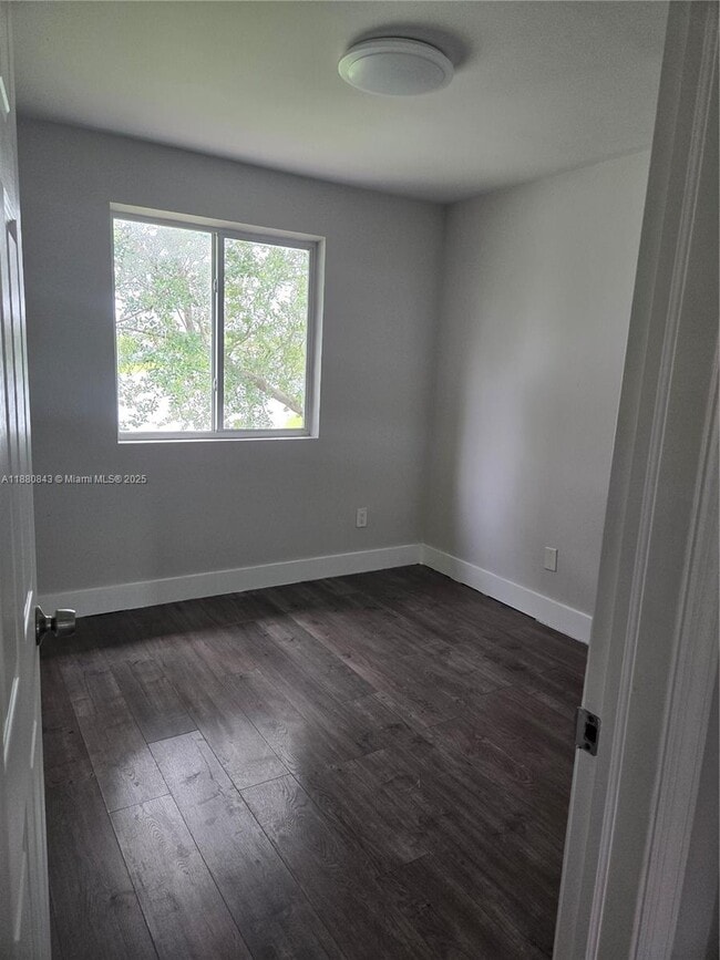 2804 SE 16th Ave in Homestead, FL - Building Photo - Building Photo