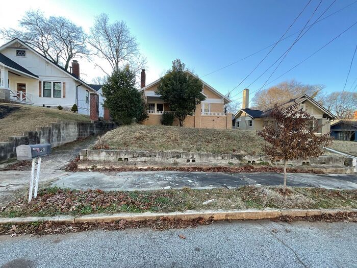 339 Mathewson Pl SW in Atlanta, GA - Building Photo
