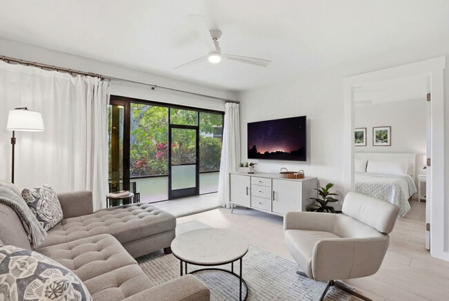 600 Neapolitan Way, Unit SI ID1494627P in Naples, FL - Building Photo - Building Photo