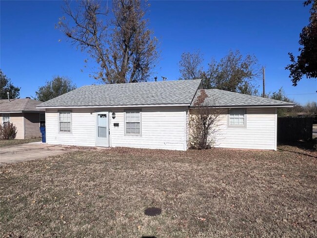 1607 SE 61st St in Oklahoma City, OK - Building Photo - Building Photo