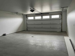 2217 Overlook Rdg Ct in Watertown, SD - Building Photo - Building Photo