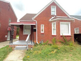 This beautifully updated 3-bedroom, 1-bath in Detroit, MI - Building Photo
