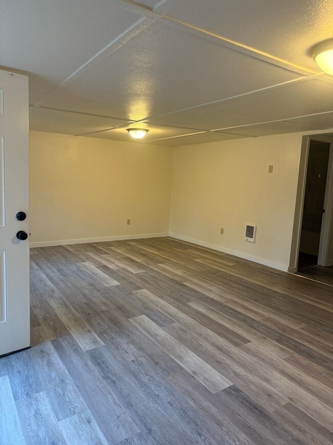 15144 Sitkum Ln in Myrtle Point, OR - Building Photo - Building Photo