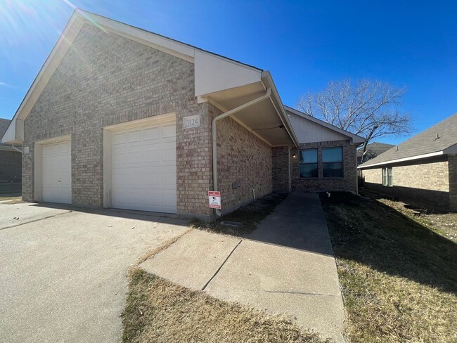 3124-3126 S Cherry Ln in Fort Worth, TX - Building Photo - Building Photo