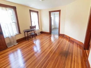 289 N Main St, Unit Unit 1 in North Brookfield, MA - Building Photo - Building Photo