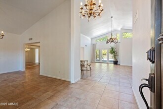 7250 E Paradise Dr in Scottsdale, AZ - Building Photo - Building Photo