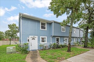 11406 Bedford Oaks Dr in Jacksonville, FL - Building Photo