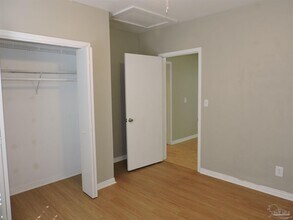 1000 W Intendencia St in Pensacola, FL - Building Photo - Building Photo